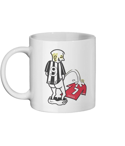 Newcastle Peeing on Man U Mug - Newcastle United Mug